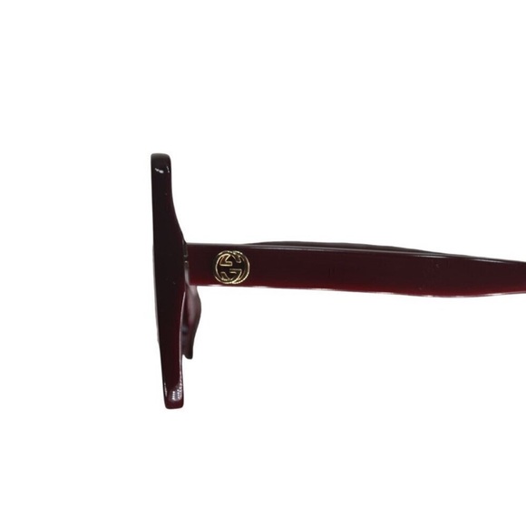 Gucci\'s oversized square sunglasses.